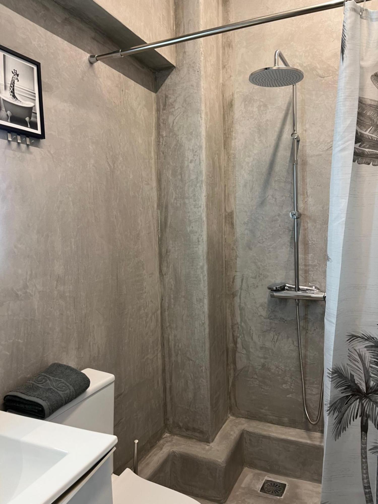 Aura By Zeus Apartmán